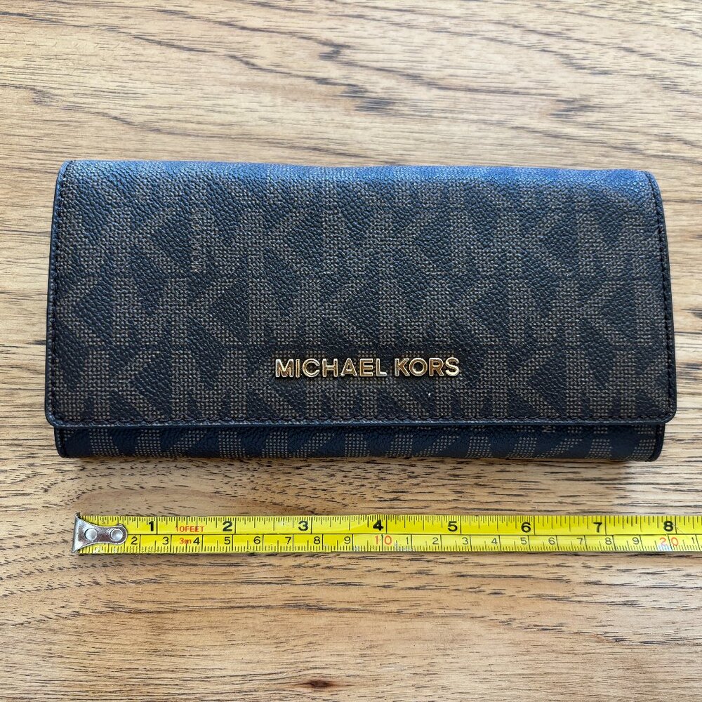 Michael Kors Jet Set Travel Women Large Trifold Wallet Signature MK